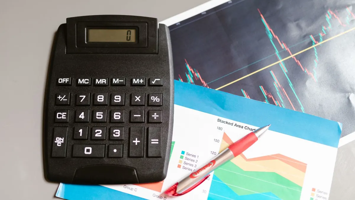 Calculatrice et graphiques financiers